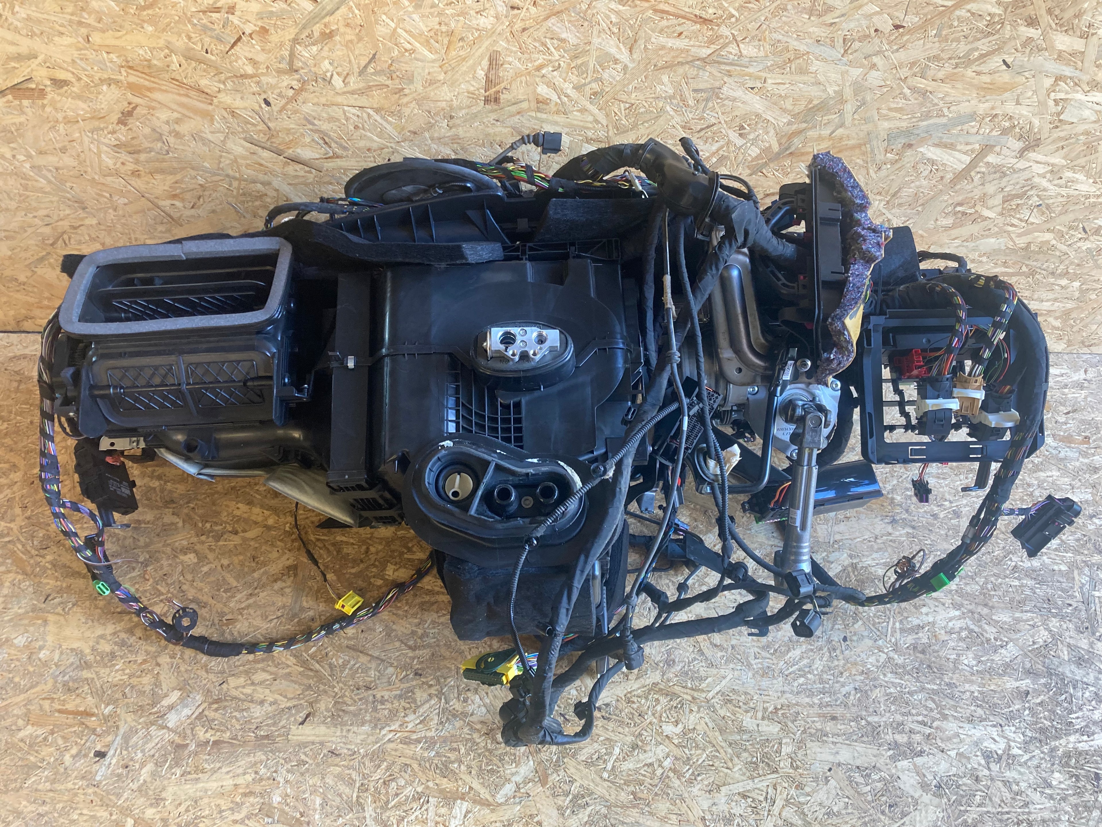 ŠKODA FABIA TOPENÍ 6Q1819515B