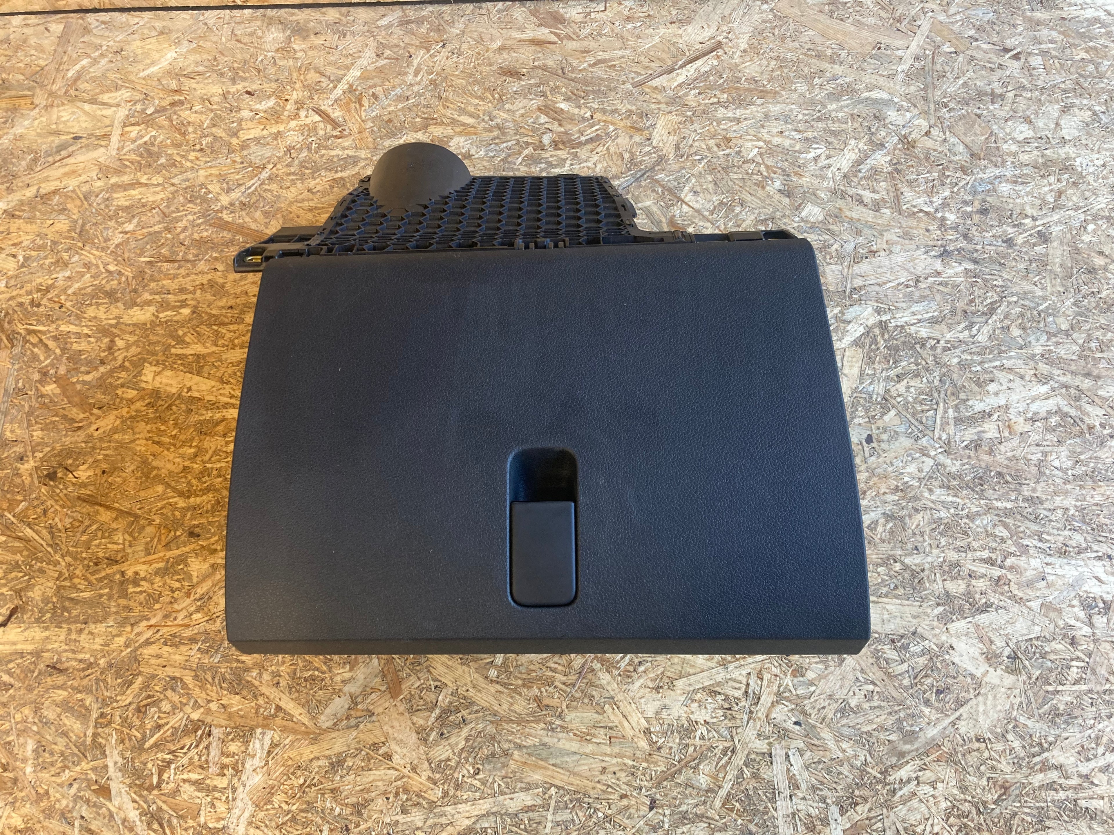 ŠKODA FABIA KASTLÍK 6V1857097AE