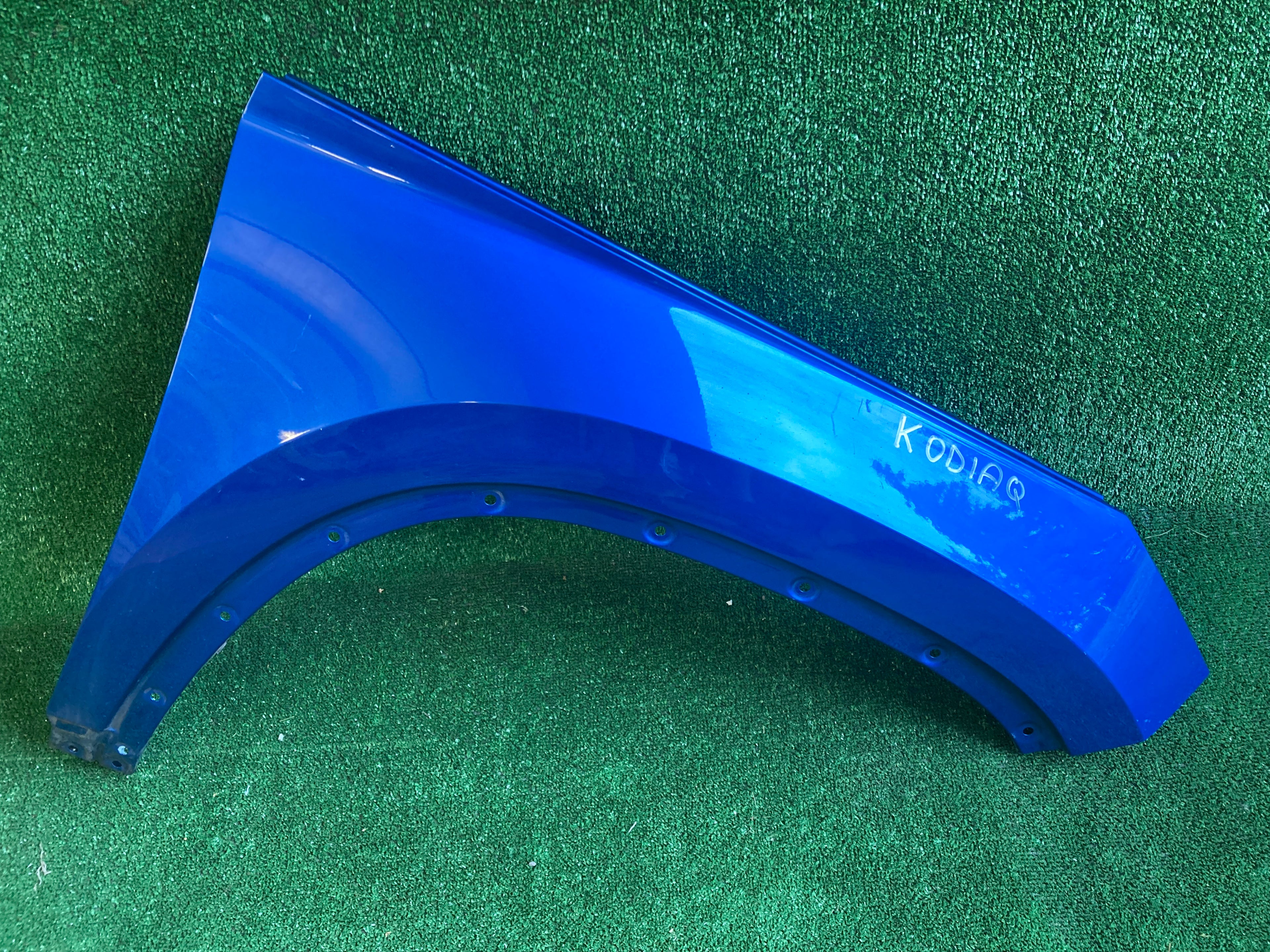 Škoda Kodiaq pravý přední blatník