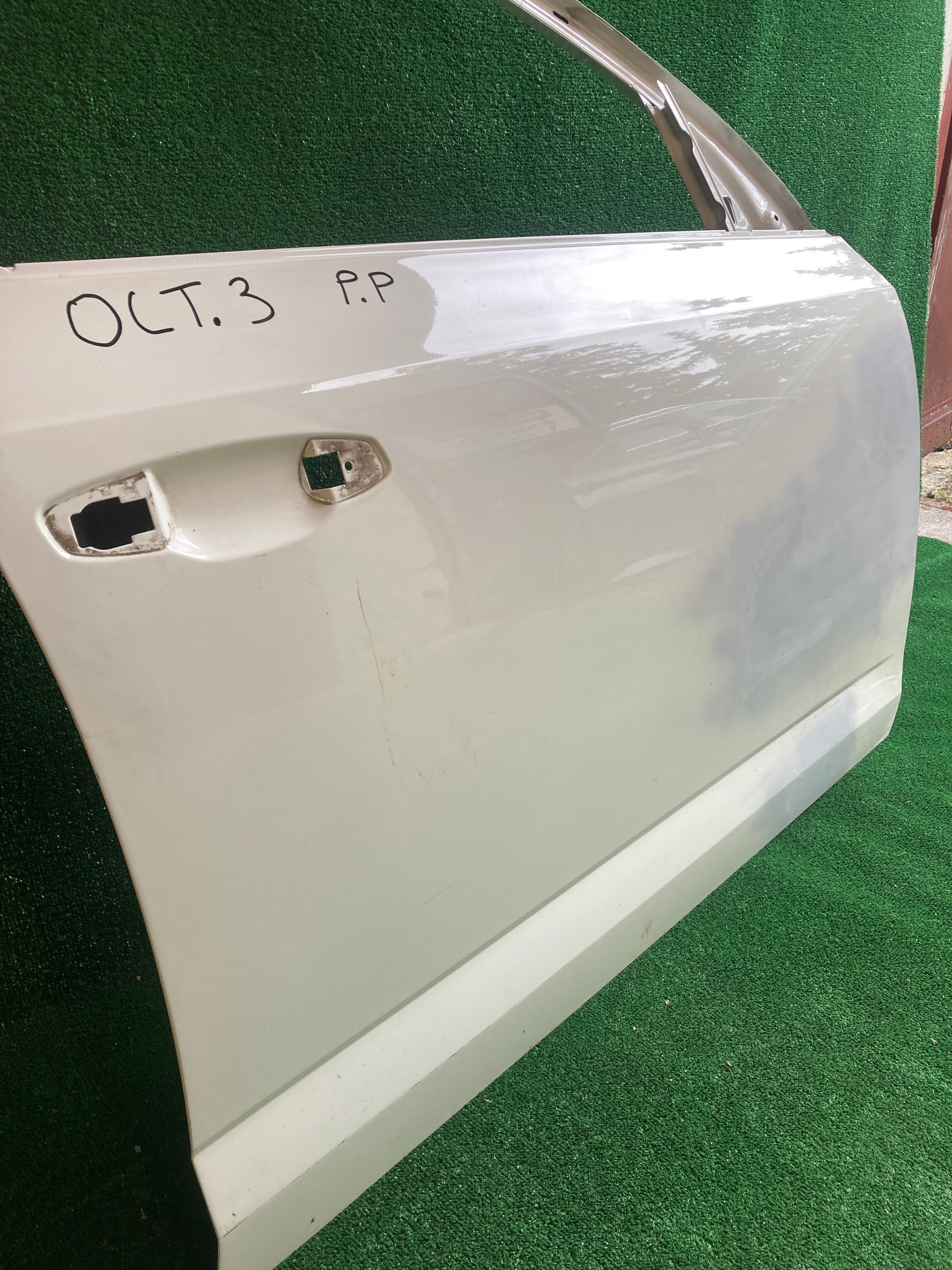 Škoda Octavia III, 3 pravé přední dveře