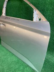 pravé přední dveře Škoda Scala 657831312a