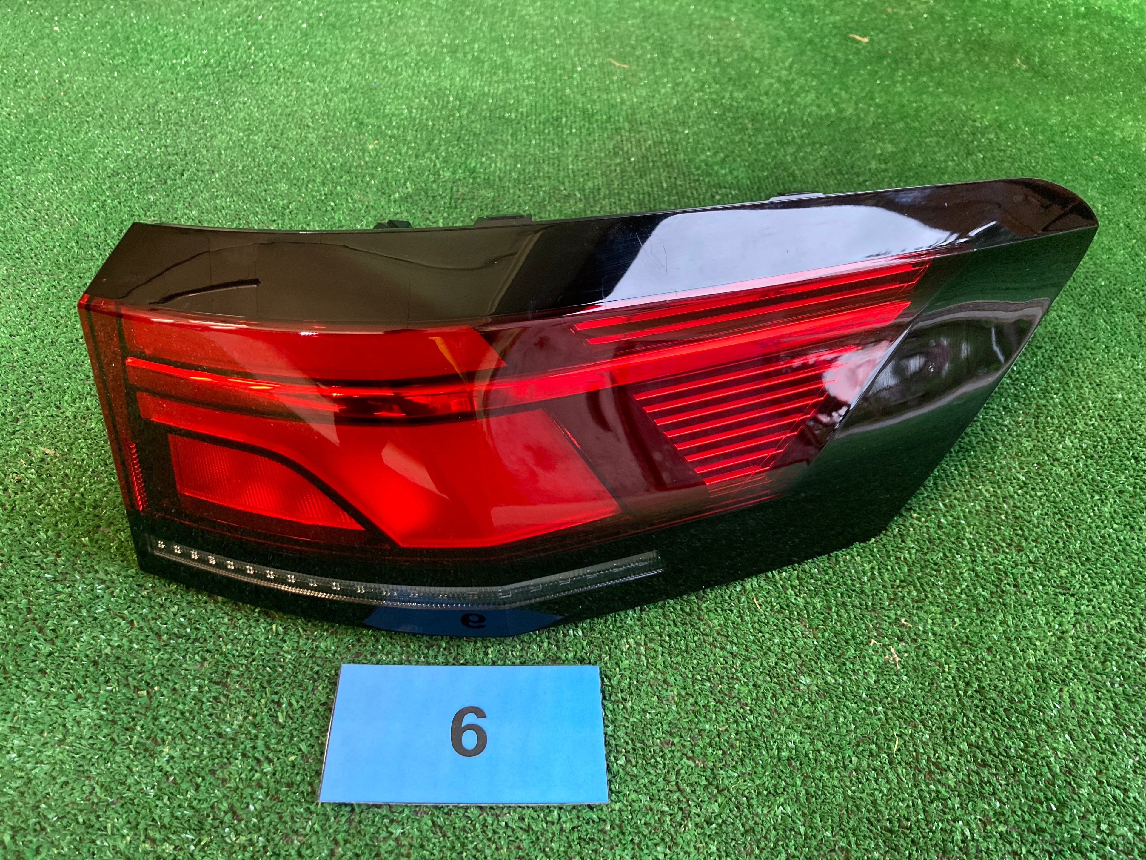 Škoda Superb IV, 4 zadní pravá lampa 3J0945096R