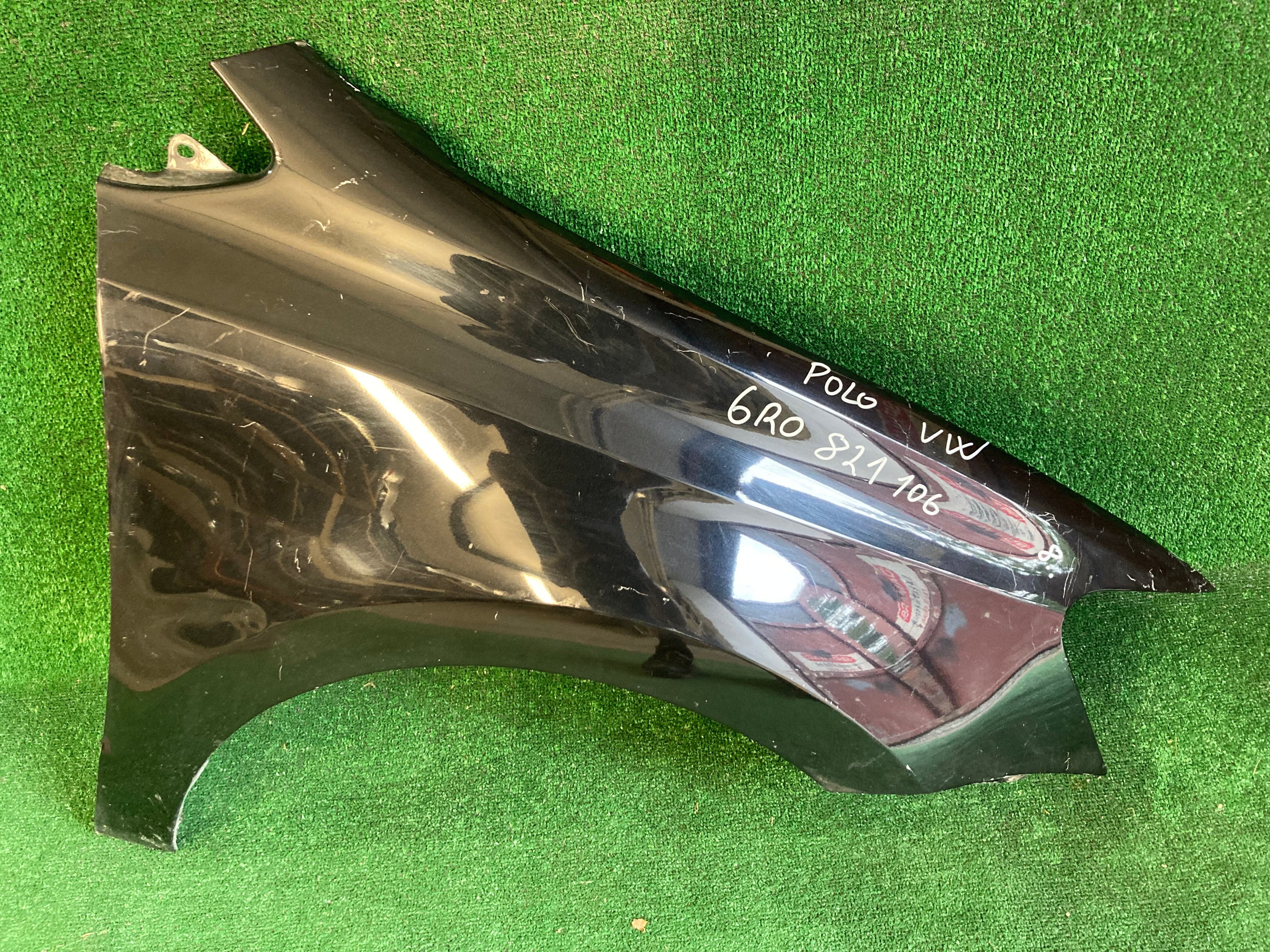 VW Polo pravý blatník 6ro821106