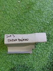 Škoda Superb III, 3 pravý práh, špička prahu