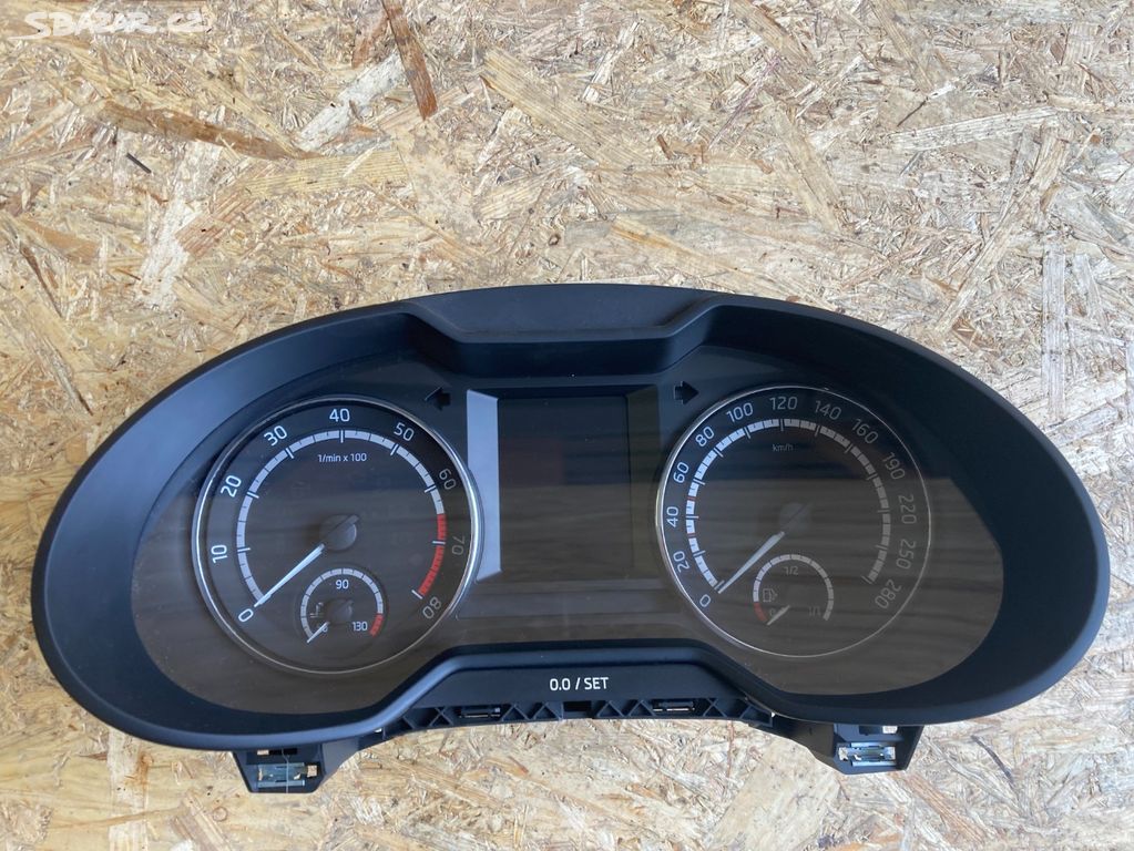 Budíky Škoda octavia III,3 RS benzín 5E0920756