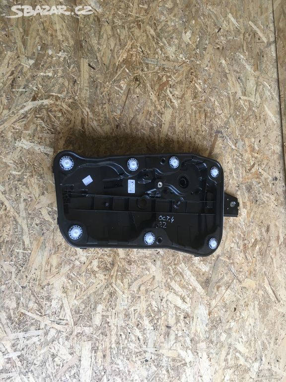 Škoda Octavia IV,4 stahovačka 5E3839656A