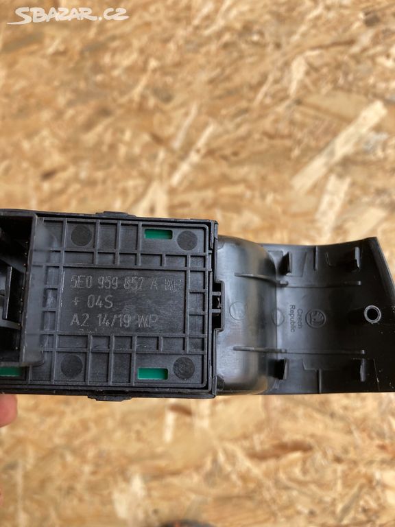 5E0959857A Spínač pro ovládání oken