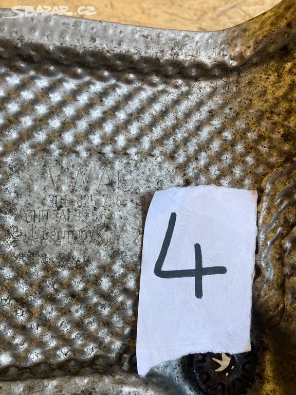 Skoda Superb 2016 kryt Tepelný 3Q0825756