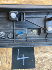 Škoda Superb III,3 lišta dveří pravá zadní