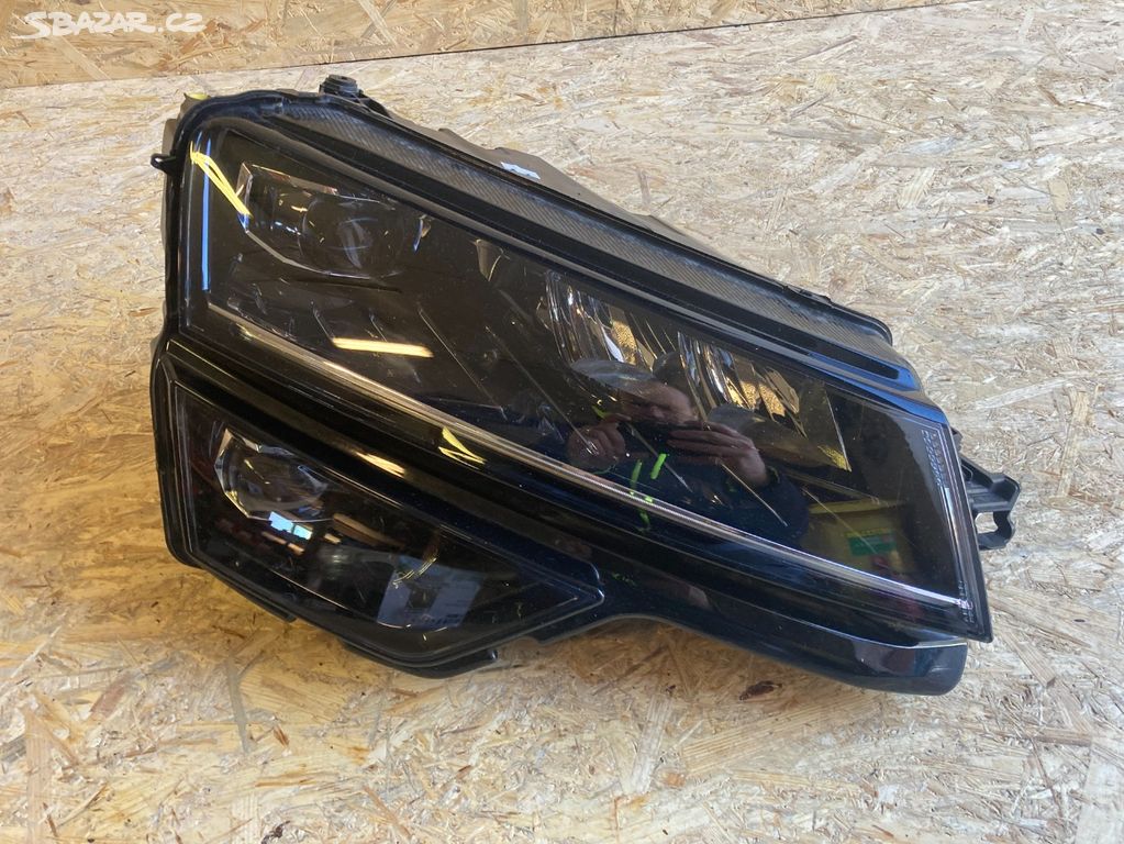 škoda karoq, pravé přední světlo LED, 57B941016D