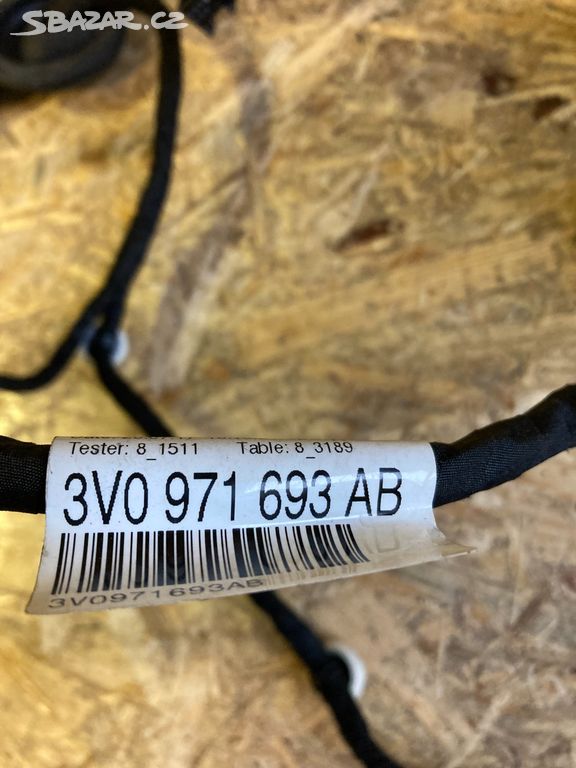 3V0971693AB Kabeláž dveří Škoda Superb III,3