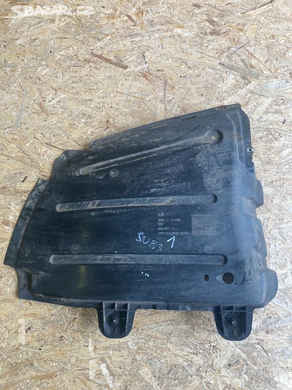 kryt podlahy zadní ŠKODA Superb III  3V0825205A