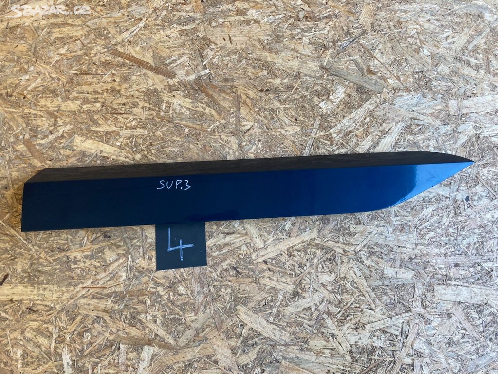 Škoda Superb III,3 lišta dveří pravá zadní