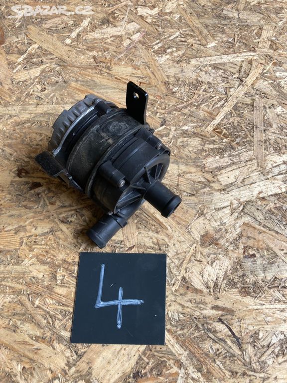 04L965567A Vodní čerpadlo