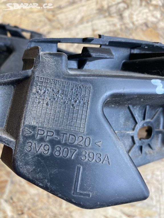 držák zadního nárazníku Superb III 3 3V9807393A
