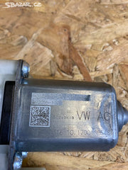 Škoda Rapid / Fabia 3 - motorek LZ okna 5JA959811L