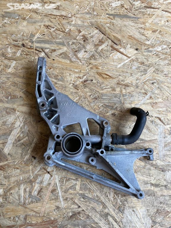 Držák intercooleru 1,4 TDi Fabia III 04B145841B