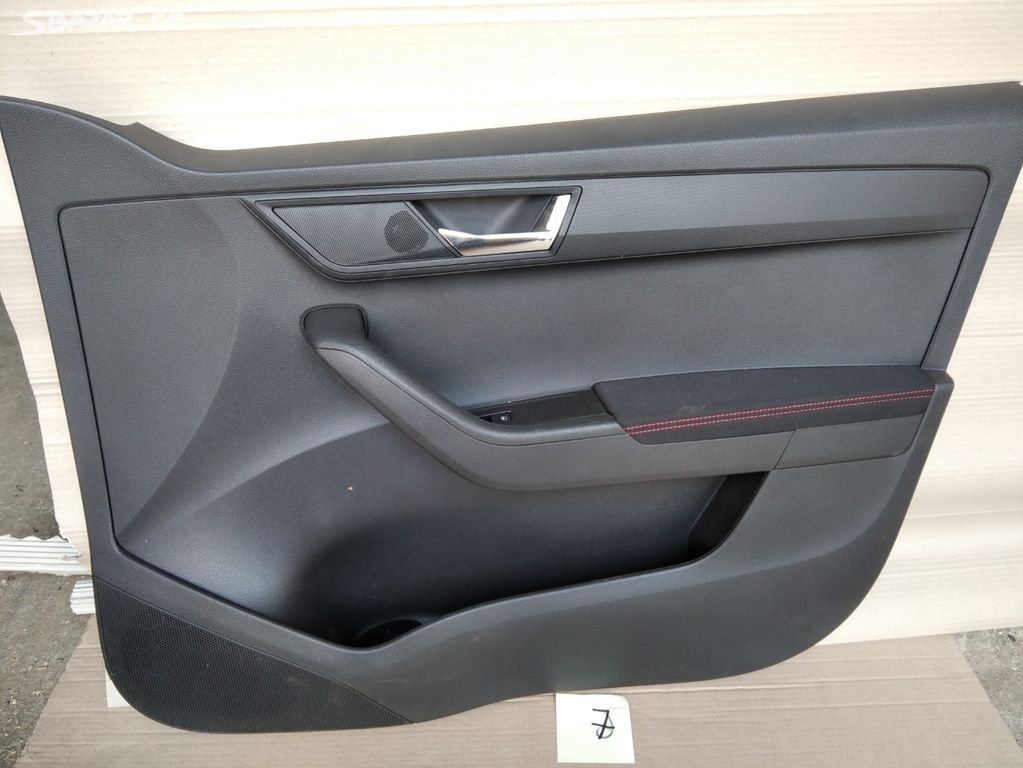 Fabia 3 výplň dveří pravá přední 6V1867014L