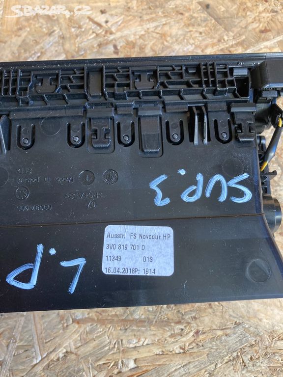 Škoda superb III,3 ofuk   3V0819701D