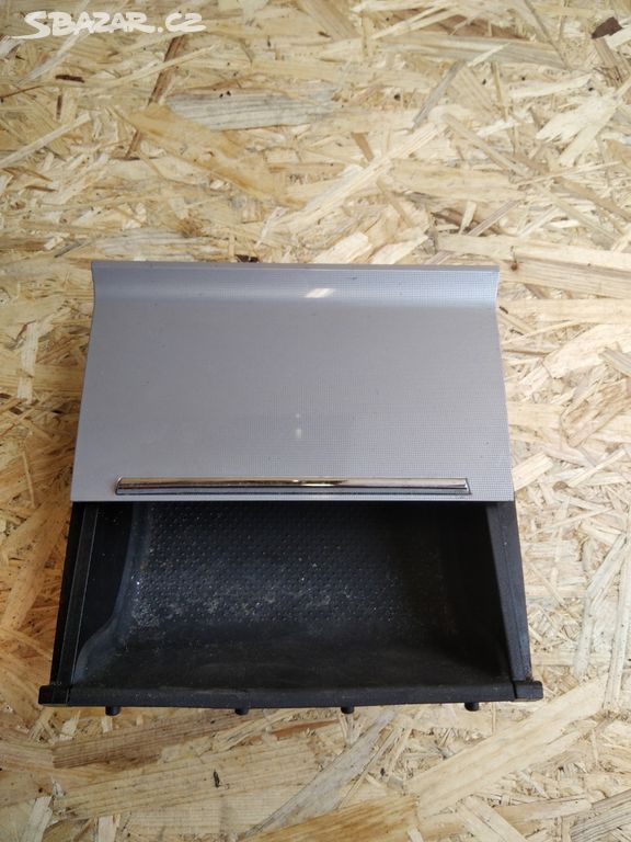 popelník odkládací přihrádka Octavia III 5E1863077