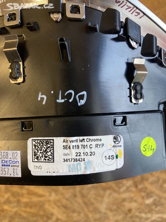 5E4819701C vzduchvá tryska levá s chrom.lištou