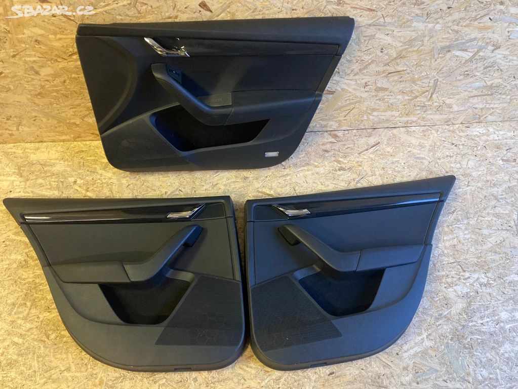 Škoda Octavia III,3 RS výplň dveří