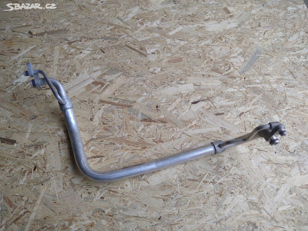 Klimatrubka ŠKODA 5Q1816738B