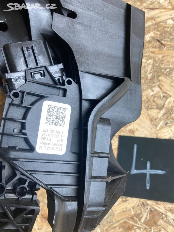 SKODA SUPERB III pedál  5Q1723058CK