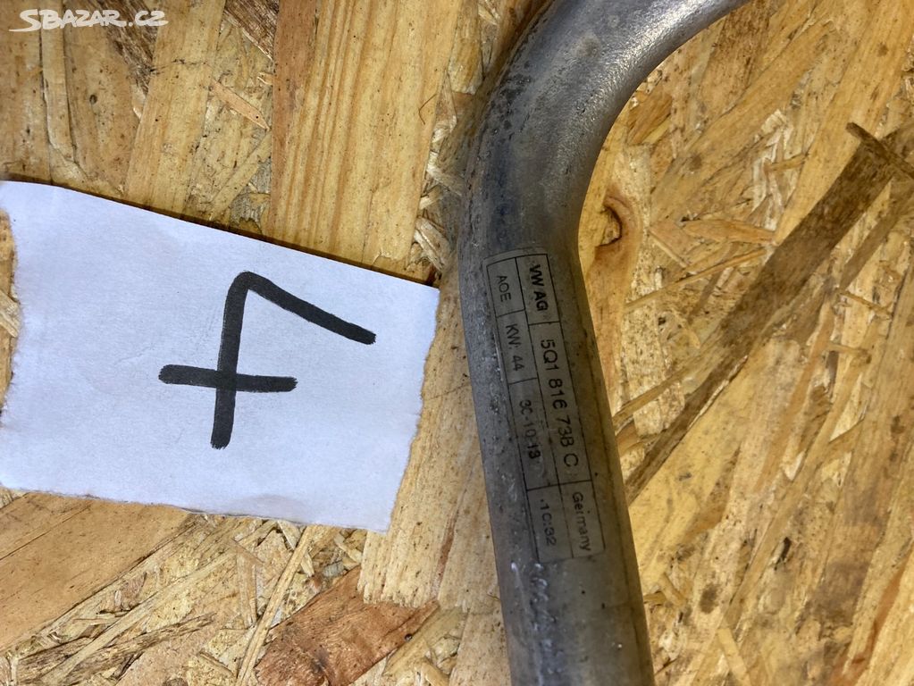 klimatrubka  ŠKODA Octavia III   5Q1816738C