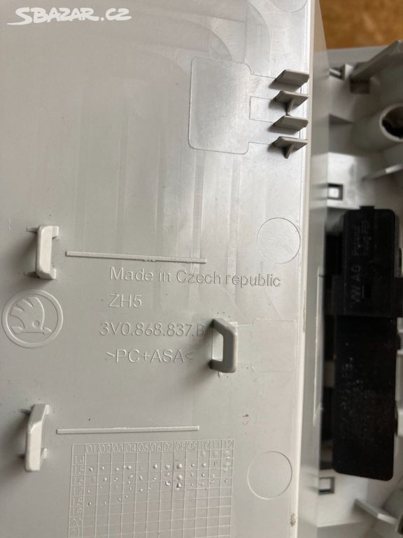 3V0868837B Vnitřní světlo KODIAQ/SUPERB