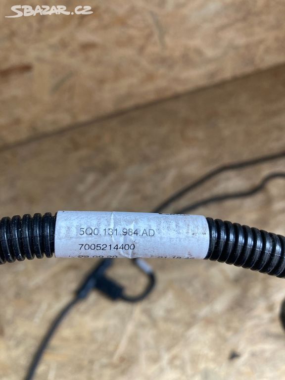 Škoda Octavia IV,4 2020 trubka Paliva: 5Q0131984AD