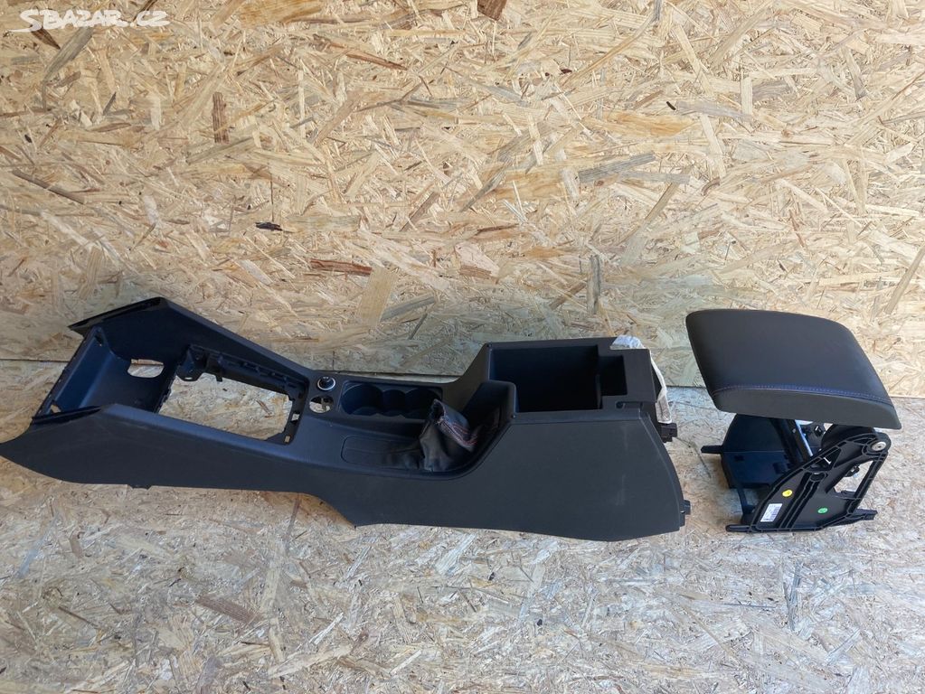 Loketní opěrka škoda octavia III rs