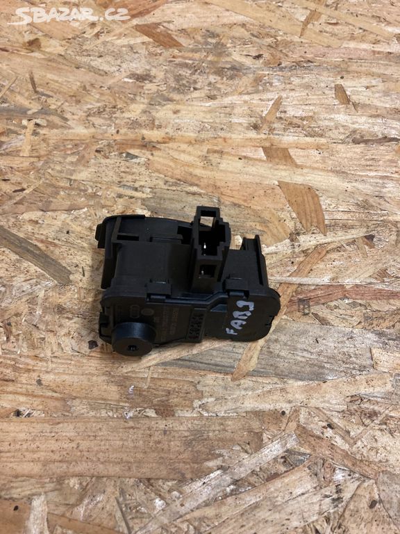 7P0810773F Nastatovací zařízení