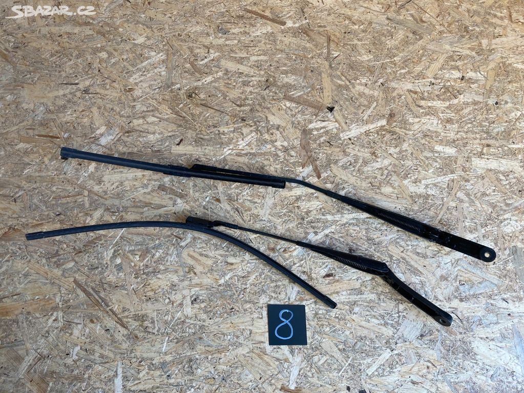 Škoda Octavia IV,4 stěrače