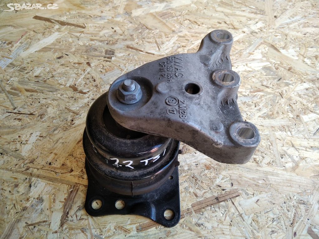 Držák motoru Rapid, Fabia 3 6R0199167AE 6R0199185A