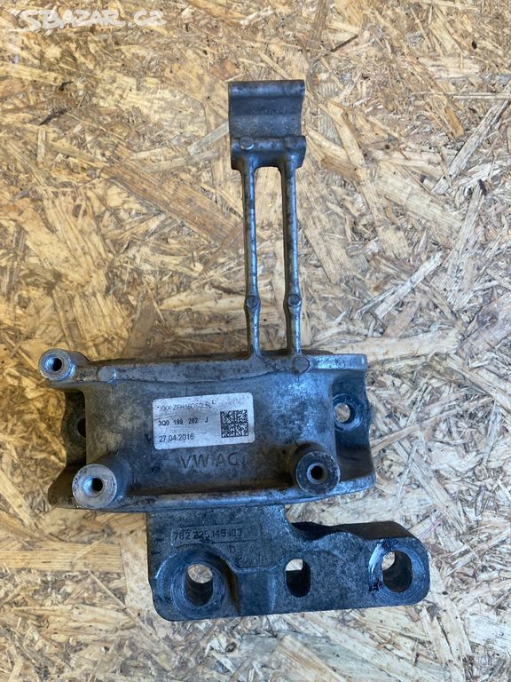 3Q0199262J Uložení motoru