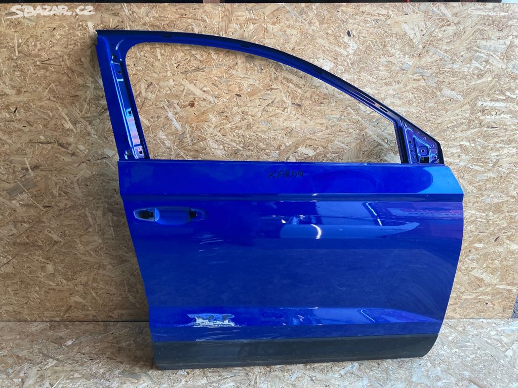 Škoda Karoq pravé přední dveře