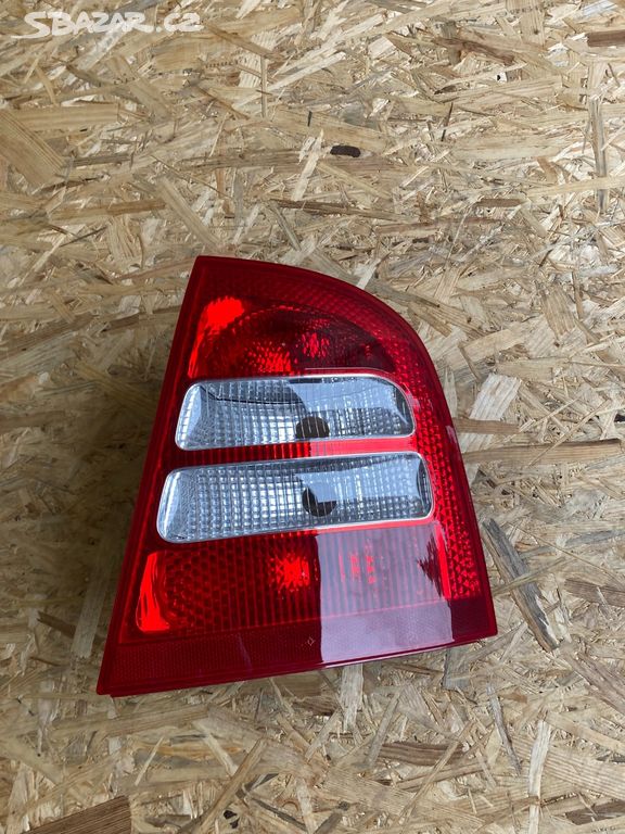 1U6945096 Zadní pravá lampa Škoda Octavia I