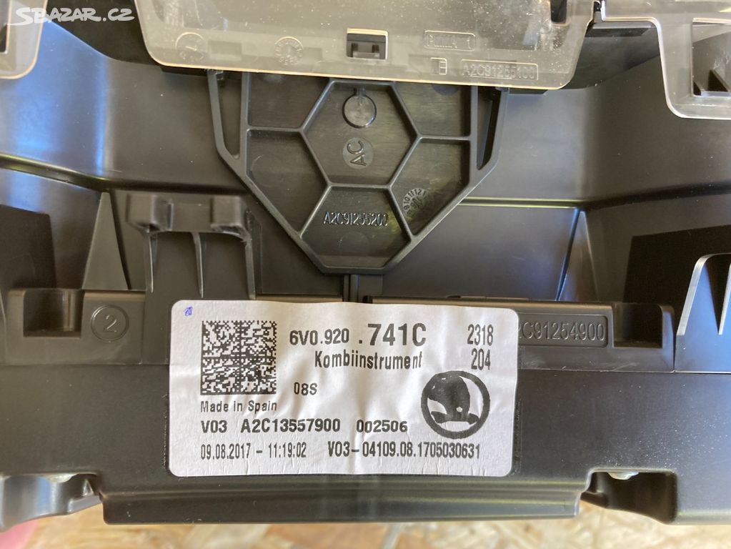 Škoda Fabia III,3 budíky 6V0920741C