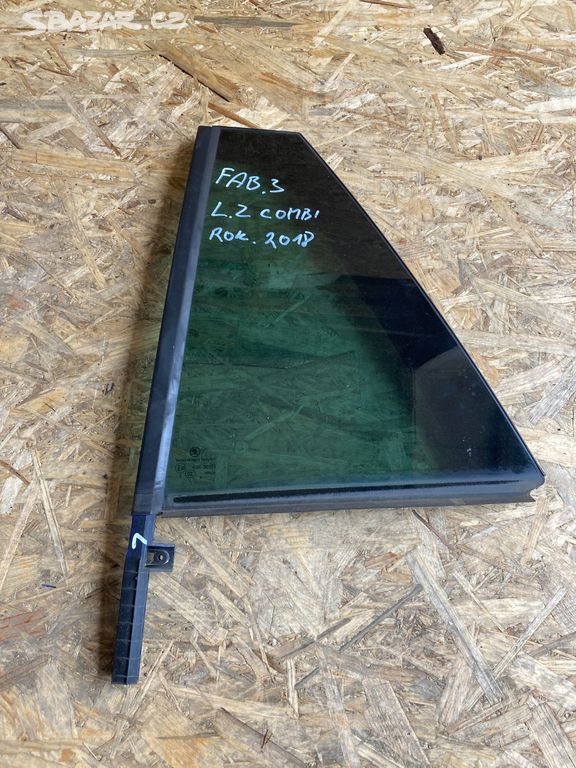 Škoda Fabia III - zadní sklo dveří 6V9845213