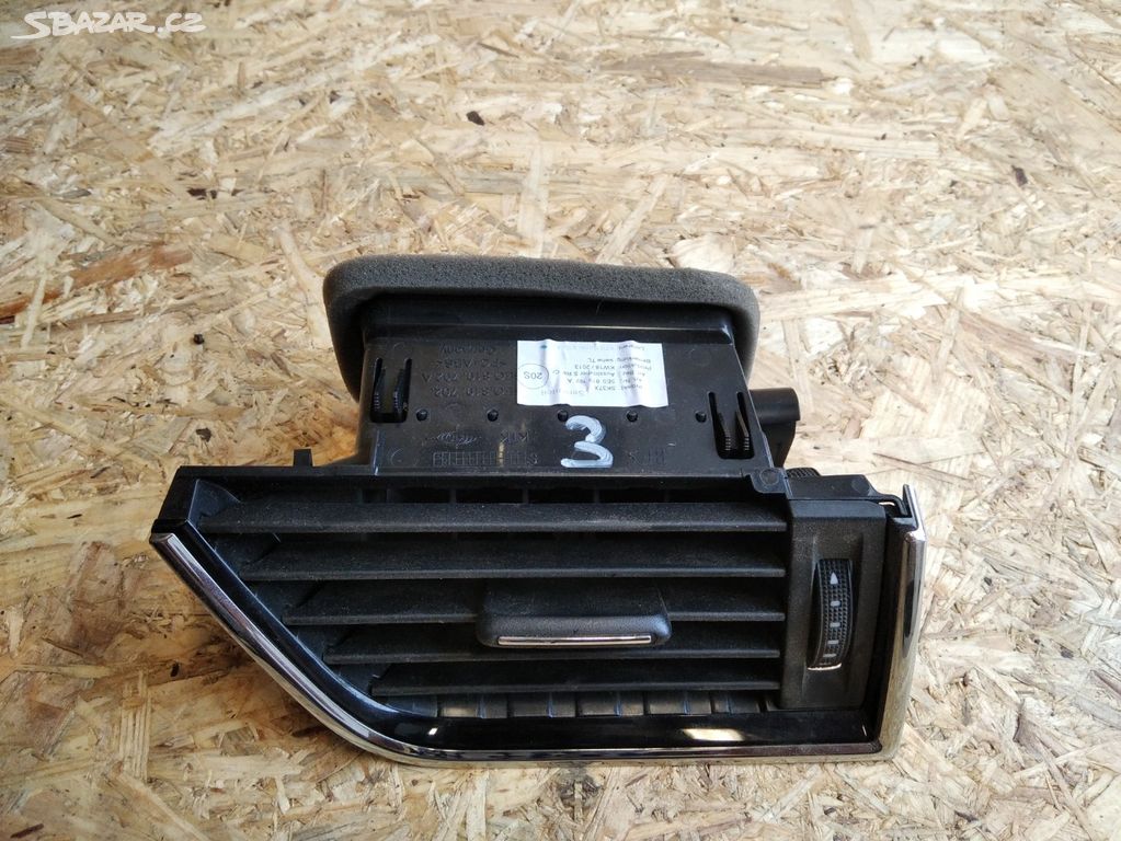 Průduch ventilace pravý přední  5E0819702A