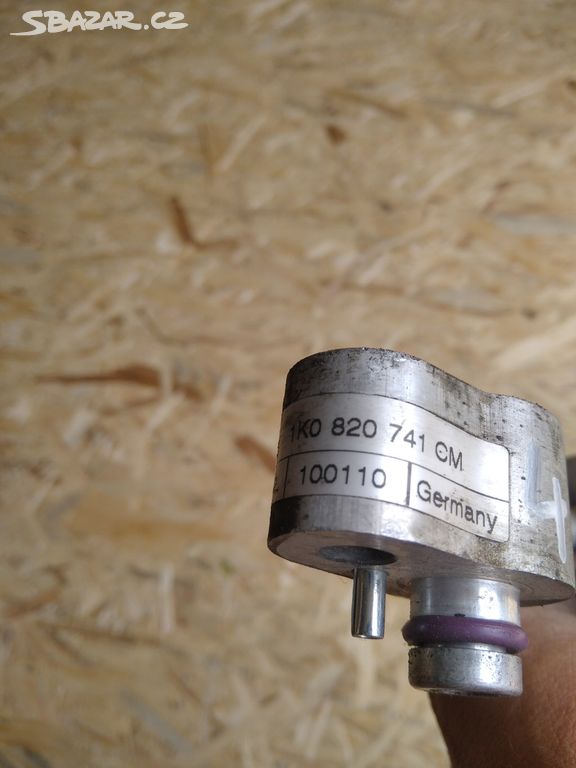 klimatrubka 1K0820741CM