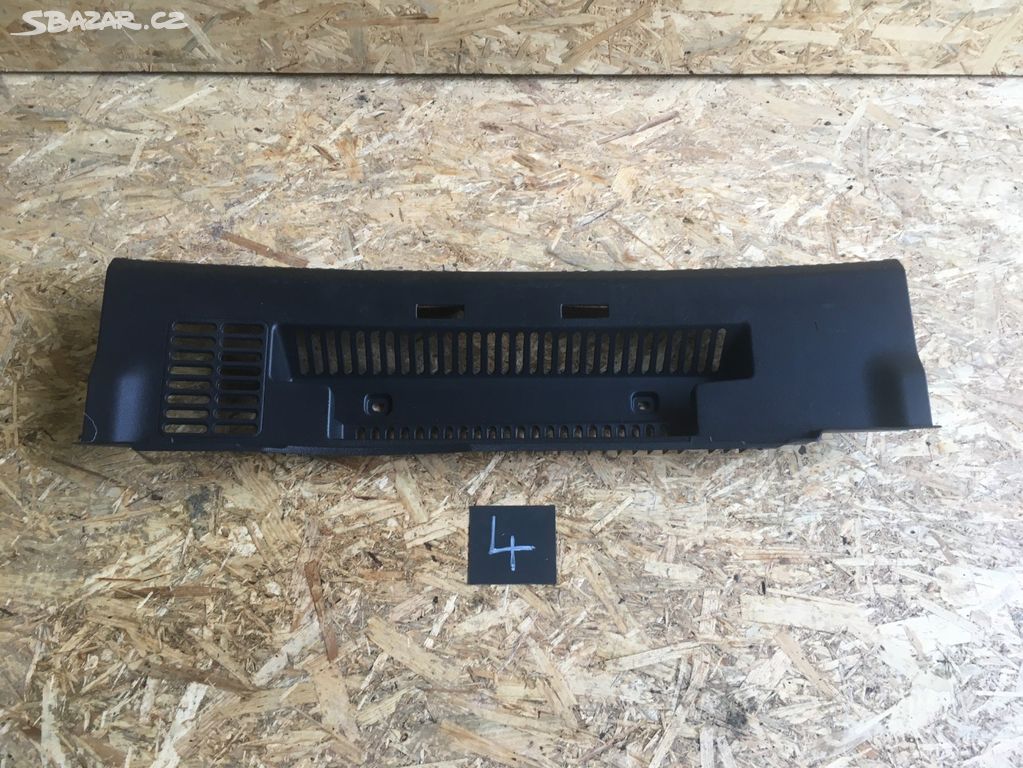 Kryt zámku zadních dveří fabia 3    6v6863459