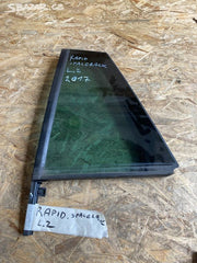 SKODA RAPID SPACEBACK. SKLO DO DVEŘÍ LEVÉ ZADNÍ