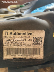 Skoda Octavia IV,4 2020 Nádrž: Paliva: 5WA201021AR