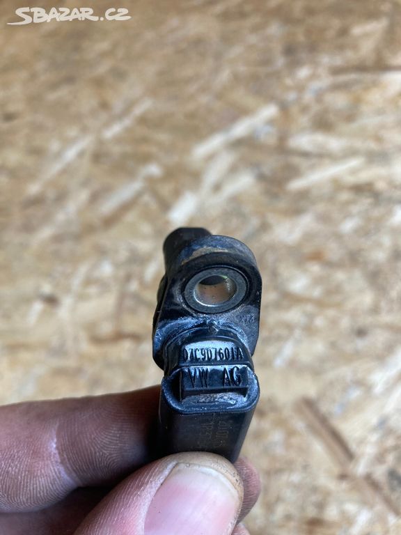 04C907601A Snímač otáček