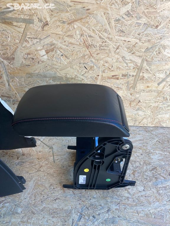 Loketní opěrka škoda octavia III rs