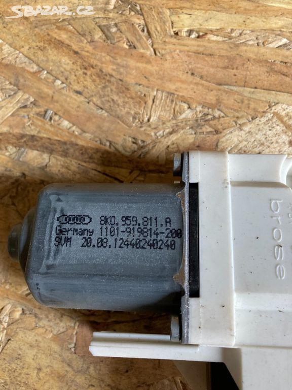 8K0959811A  Motor pro spouštěč oken