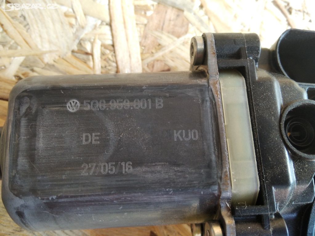 motorek stahování oken Octavia III 5Q0959801B