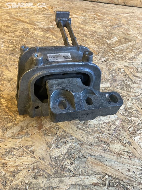 3Q0199262J Uložení motoru